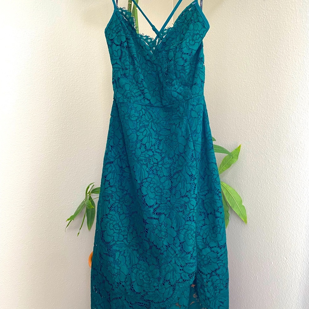 Forest green lace bodycon dress